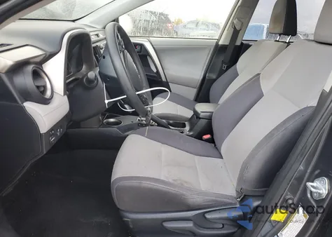 2013 Toyota Rav4 Xle z USA, uszkodzony, nr VIN JTMRFREV4DD044905